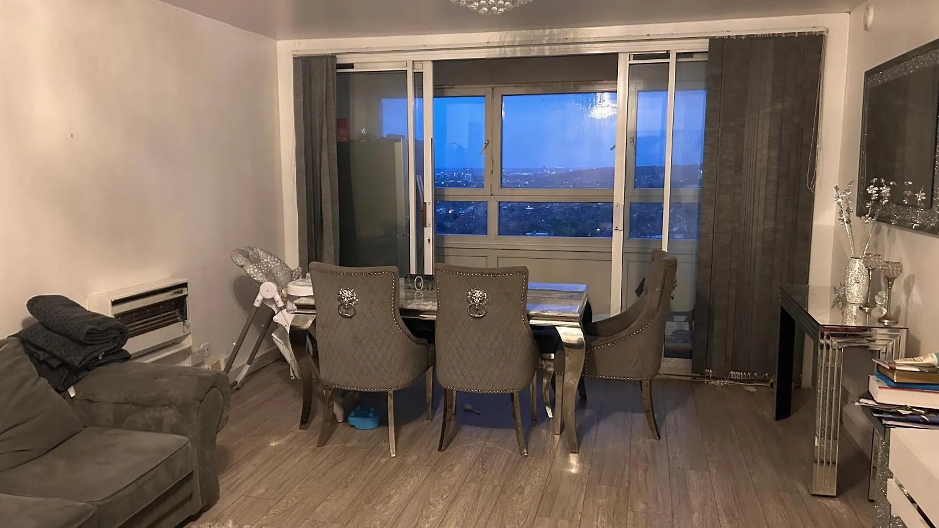 Bright Apartment Plumstead